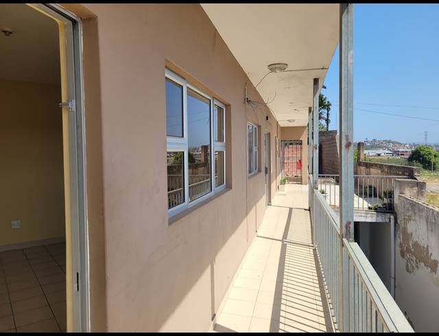 2 BEDROOM FLAT TO LET IN SHALLCROSS